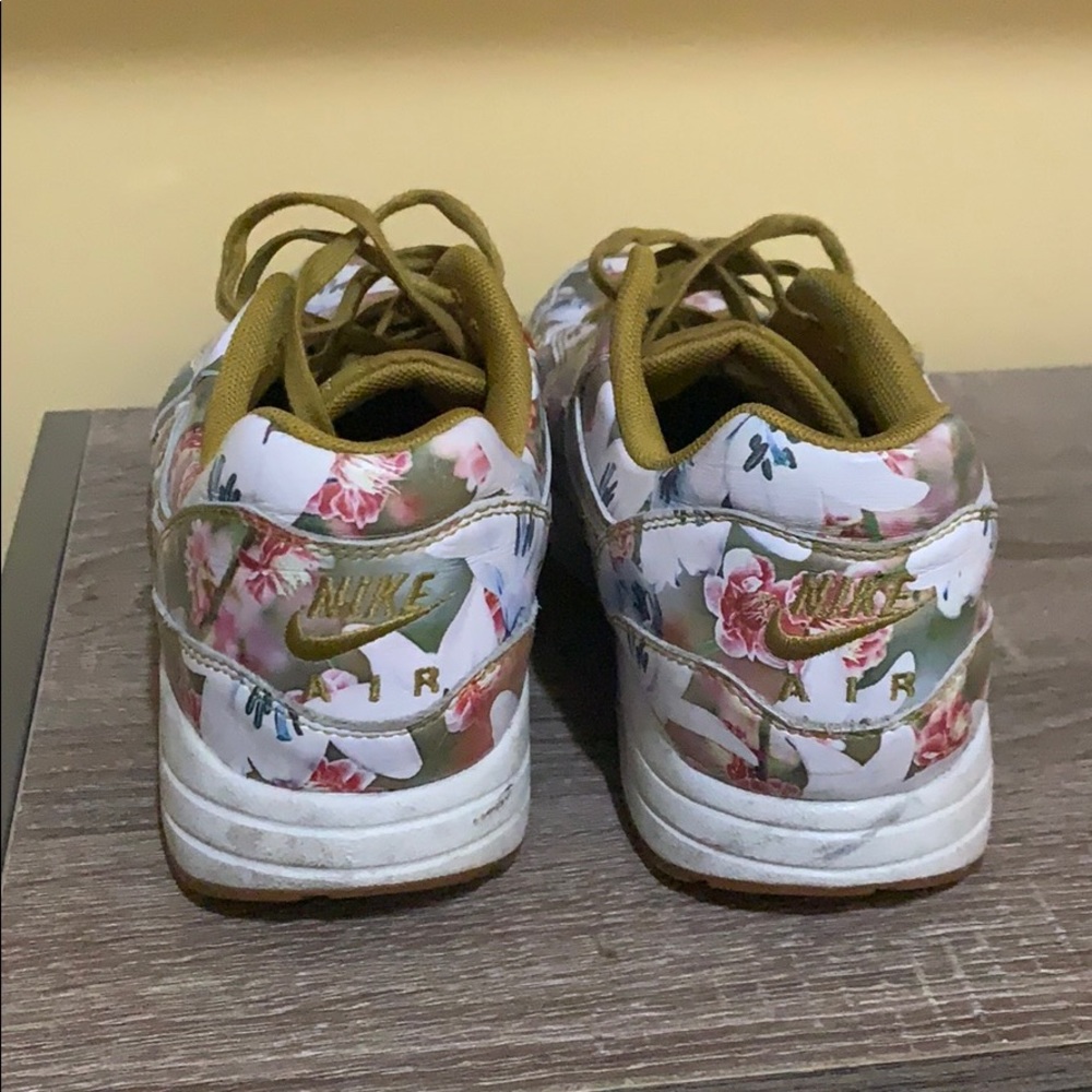 Nike WMNS Air Max 1 Ultra - Milan - Picture 6 of 8